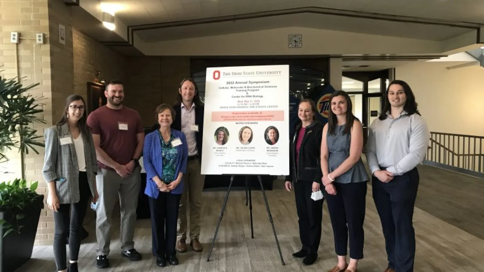 Dr. Julius Lucks and Dr. Sarah Woodson with students